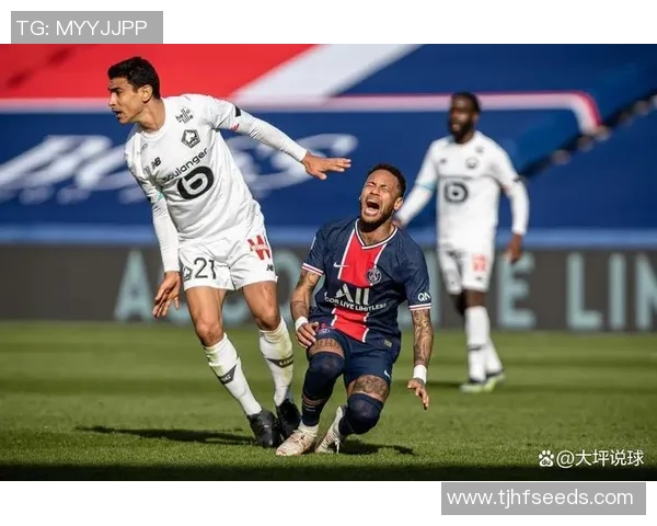 英超焦点战巴黎圣日耳曼凭乌龙球险胜里昂全场沸腾